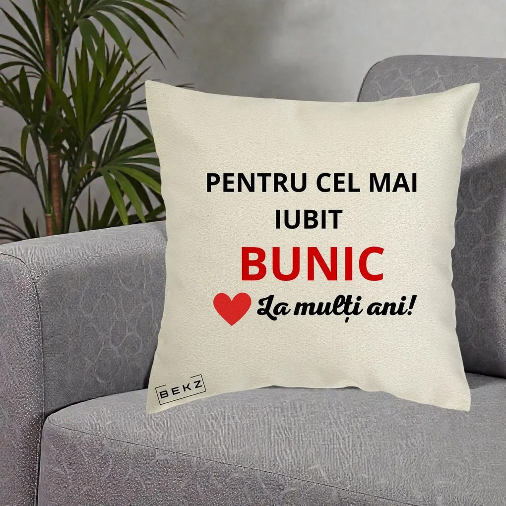 Cadou pentru Bunic - Perna Personalizata Pentru Cel Mai Iubit Bunic La Multi Ani Rosu, 40x40 cm, Ecru, Husa Detasabila, Perna Inclusa, BEKZ®