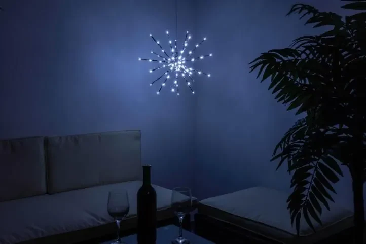 Crăciun iluminat cu LED-uri - ploaie de meteoriți, stud. Alb