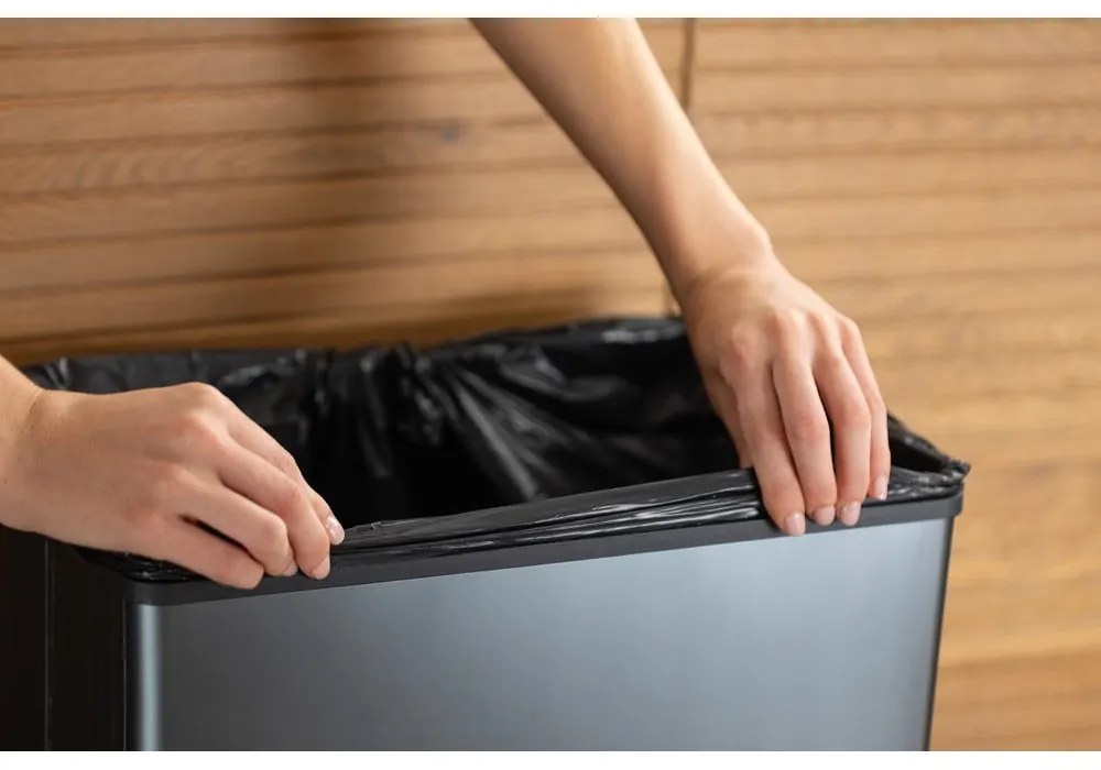 Coș de gunoi albastru cu senzori de atingere din plastic reciclat 54 l Verto High – Curver