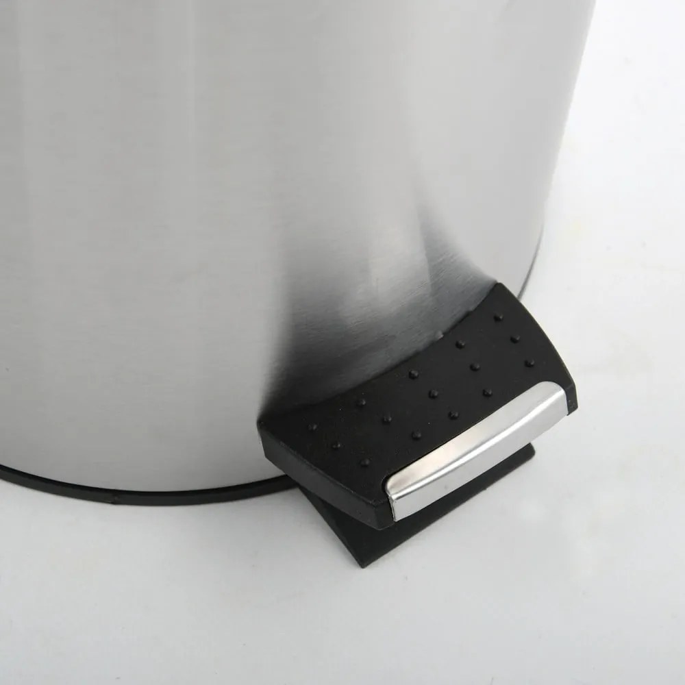 Coș de gunoi argintiu mat cu pedală din oțel 5 l Adonis – Spirella