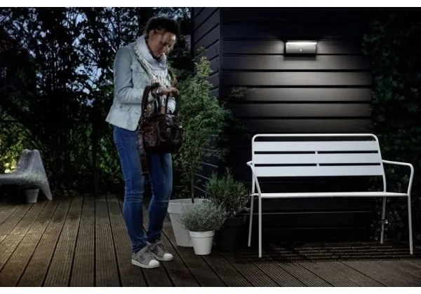 Aplică de exterior cu senzor Philips BUSTAN LED/3,8W/230V IP44