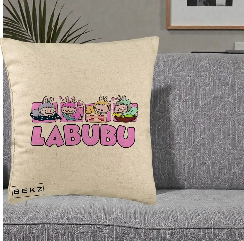 Perna Personalizata Labubu Sleeping Quad, 40x40 cm, Bej, Husa Detasabila, Perna Inclusa, BEKZ®