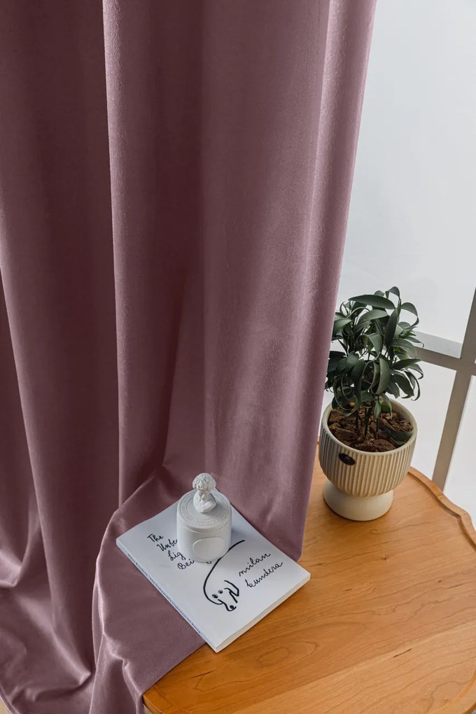 Draperie din catifea Culoare violet deschis, VELVET 140x250 cm Agatat: Inele metalice
