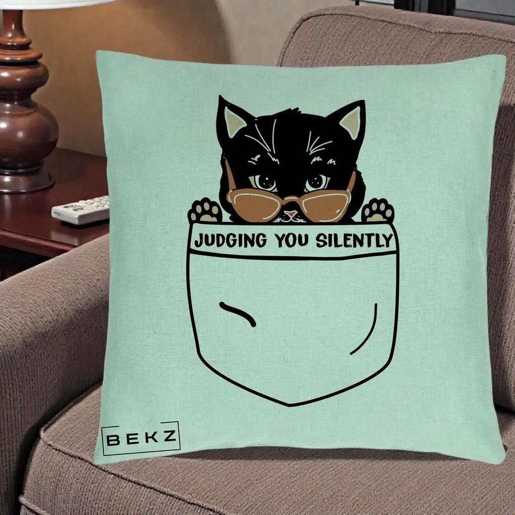 Perna Decorativa Judging You Silently Pisica Buzunar, 40x40 cm, Verde Menta, Husa Detasabila, Perna Inclusa, BEKZ®