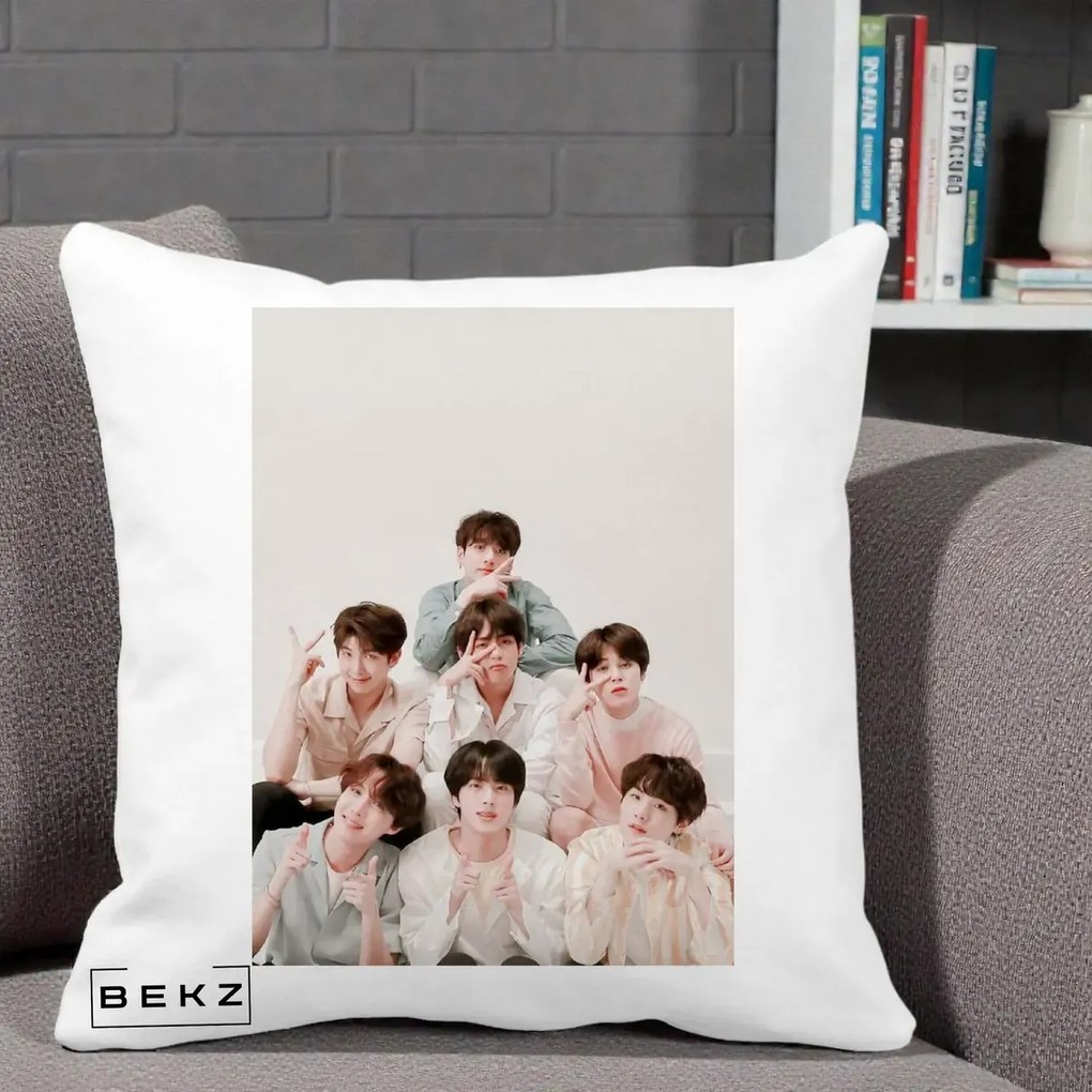 Perna Personalizata K-pop BTS Foto Grup Pastel, 40x40 cm, Alba Mata, Husa Detasabila, Perna Inclusa, BEKZ®