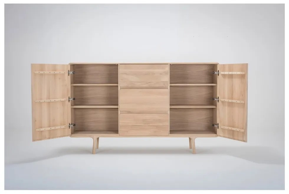 Comodă din lemn masiv de stejar cu 3 sertare Gazzda Fawn, lățime 180 cm