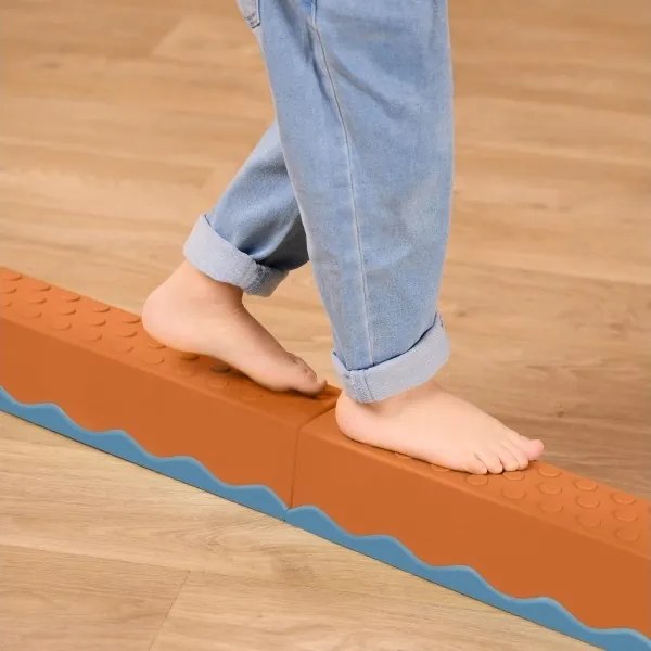 Cursă cu obstacole B-Toys BALANCE & HOP 10 buc.