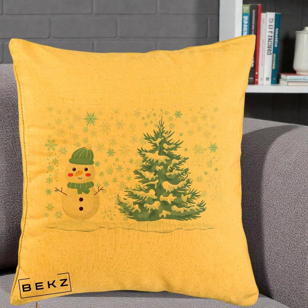 Perna Decorativa Om de Zapada si Brad Craciun, 40x40 cm, Galben, Husa Detasabila, Perna Inclusa, BEKZ®