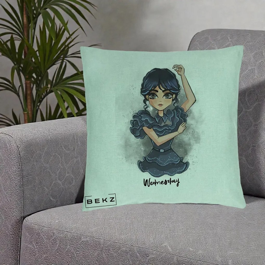 Perna Personalizata Wednesday Addams Dancing Queen, 40x40 cm, Verde Menta, Husa Detasabila, Perna Inclusa, BEKZ®