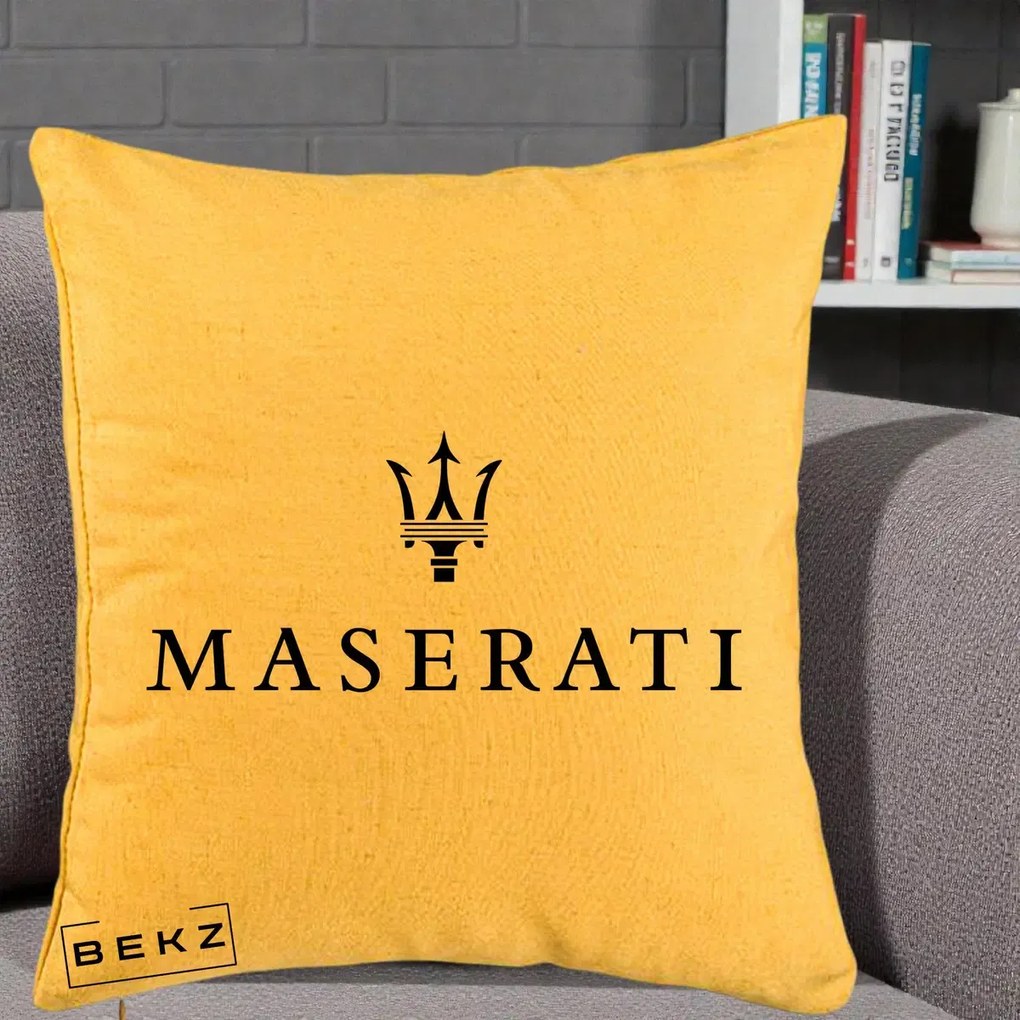 Perna Personalizata cu emblema Maserati, 40x40 cm, Galben, Husa Detasabila, Perna Inclusa, BEKZ®