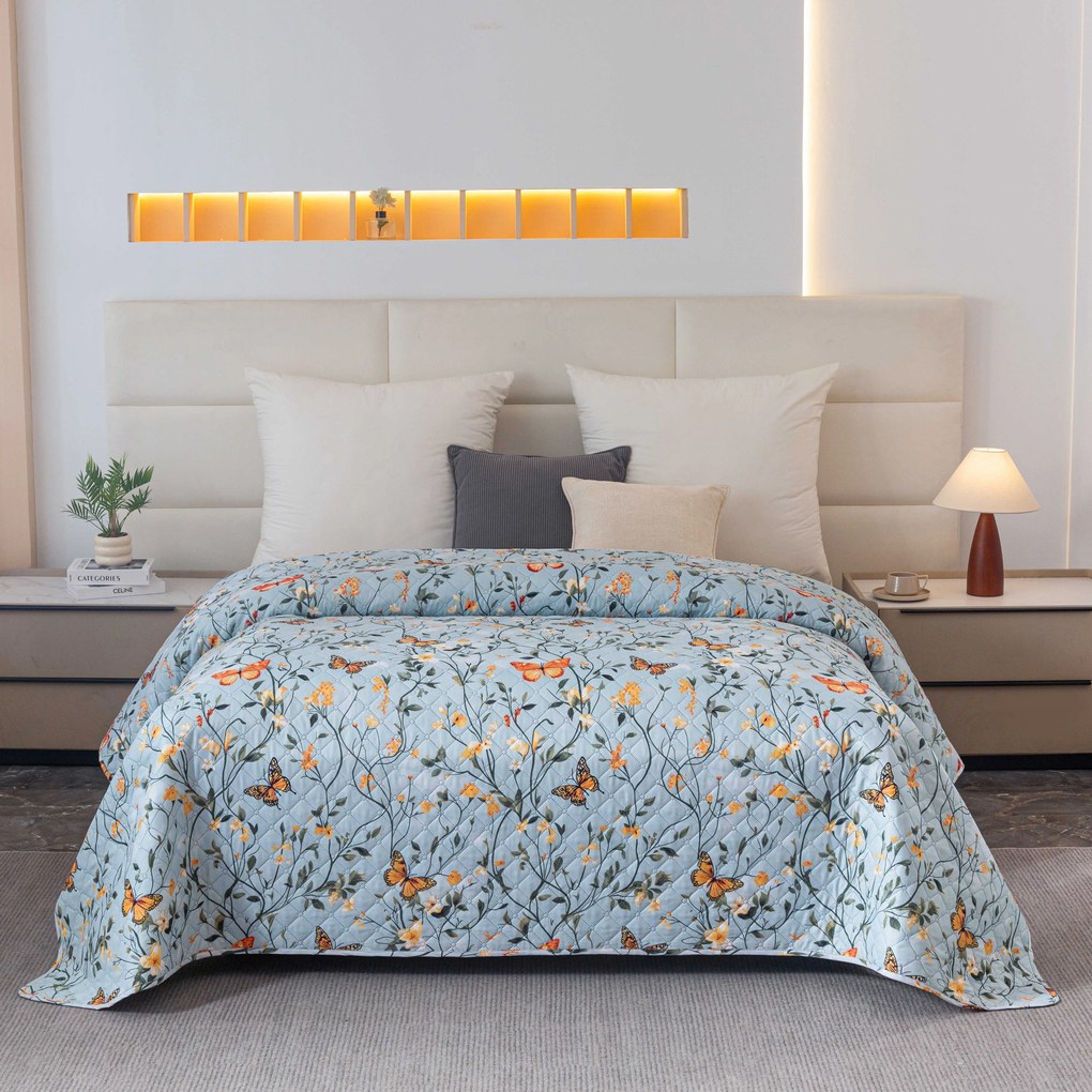 Cuvertura de pat MONARCH WINGS, albastru deschis Dimensiune: 220 x 240 cm