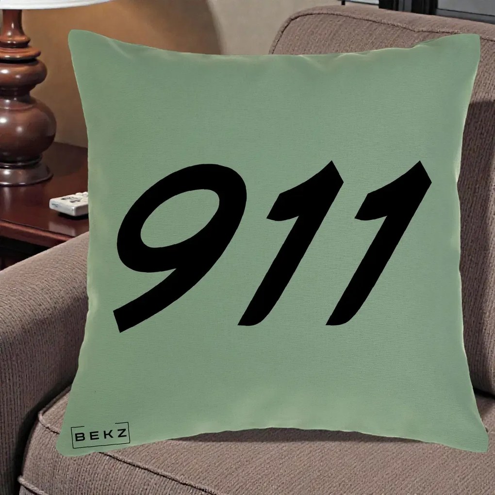 Perna Personalizata 911 Bold, 40x40 cm, Verde, Husa Detasabila, Perna Inclusa, BEKZ®