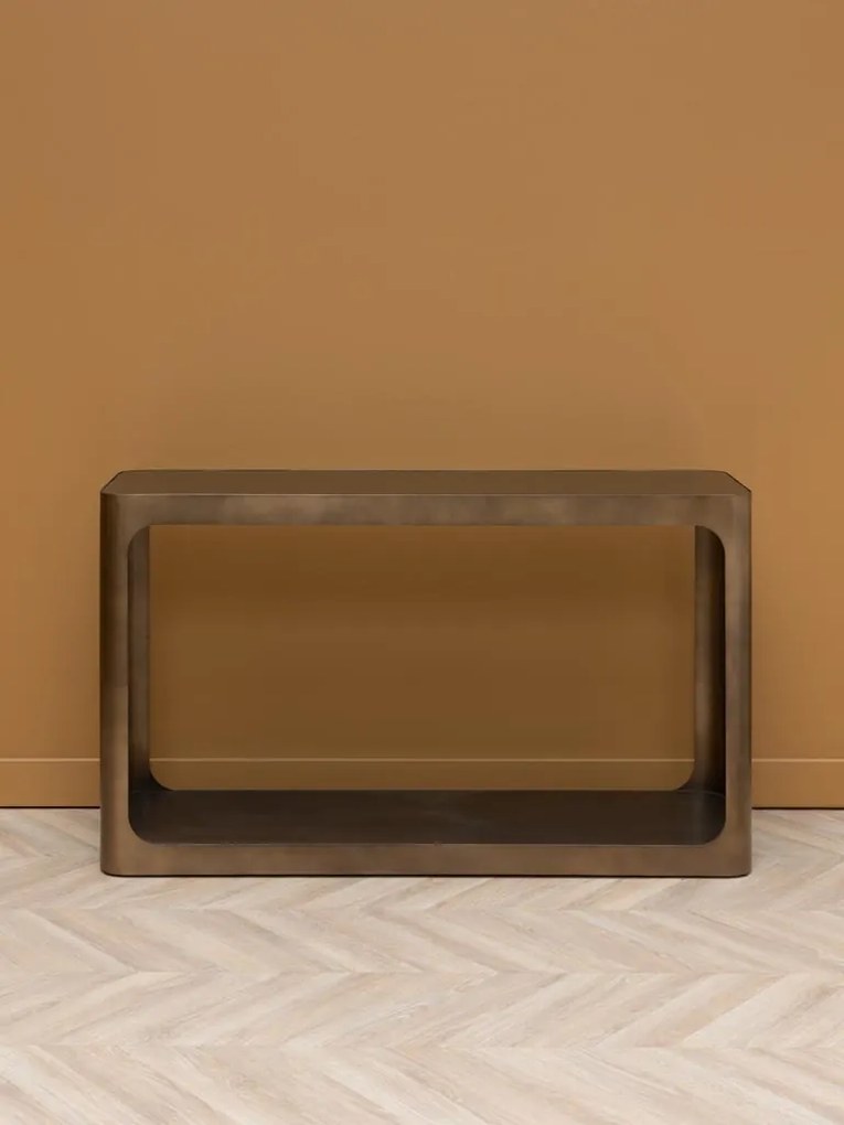 Consolă metalică cu raft din sticlă, formă rotunjită, finisaj auriu antichizat, 76x40x130 cm, „Lexton"