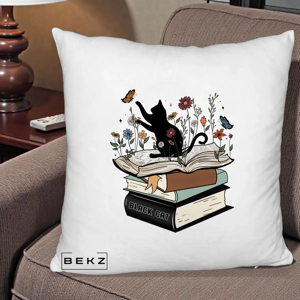 Perna Personalizata Pisica Neagra Carti Flori Fluturi, 40x40 cm, Alb Pufos, Husa Detasabila, Perna Inclusa, BEKZ®