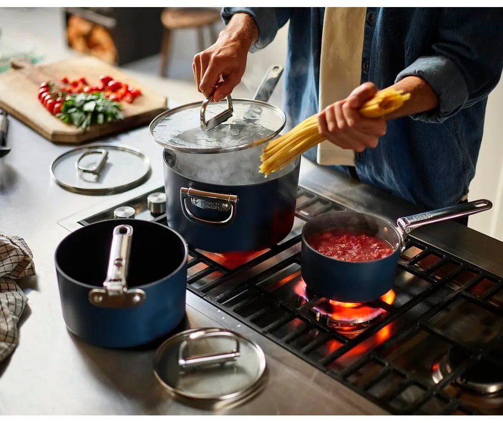 Oale cu capac/cu suprafață ceramică 3 buc. adecvate pentru plita cu inducție Space – Joseph Joseph