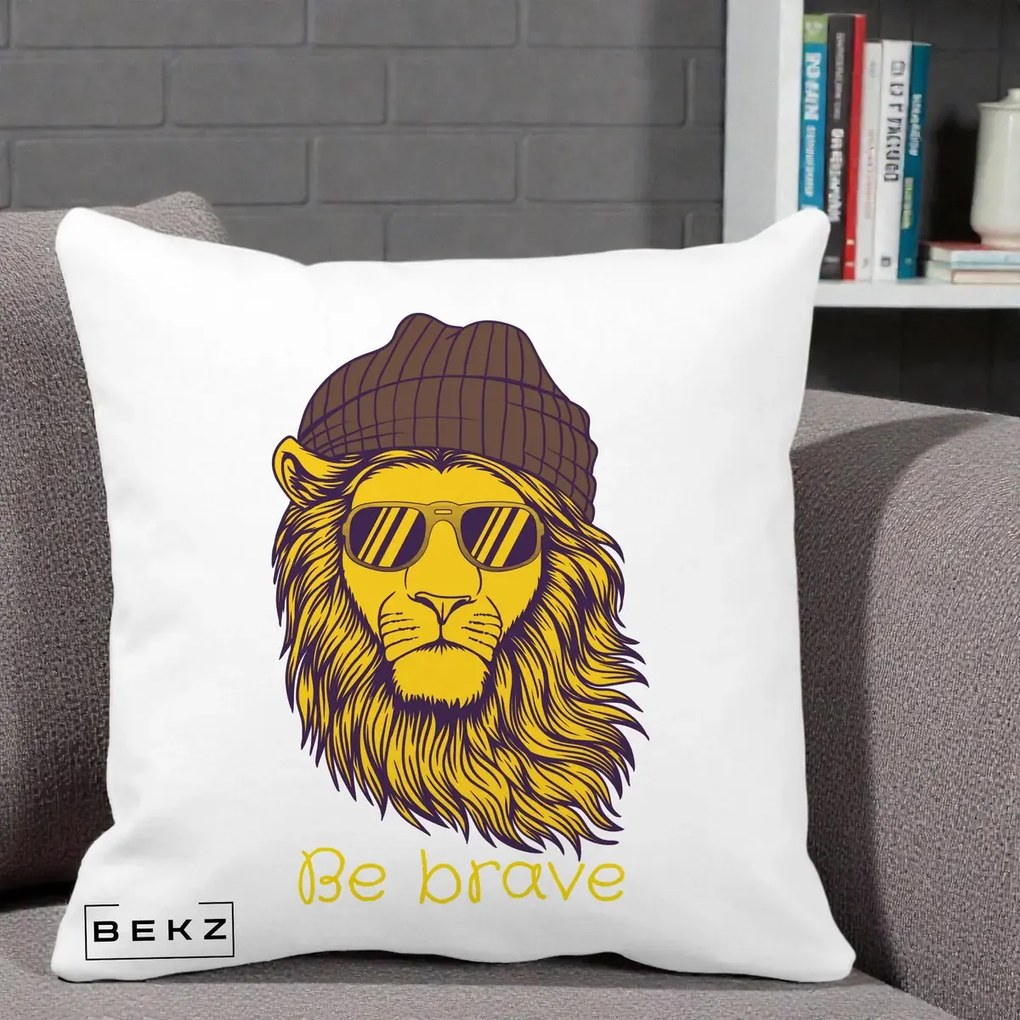 Perna Decorativa Leu Hipster Be Brave, 40x40 cm, Alba Mata, Husa Detasabila, Perna Inclusa, BEKZ®