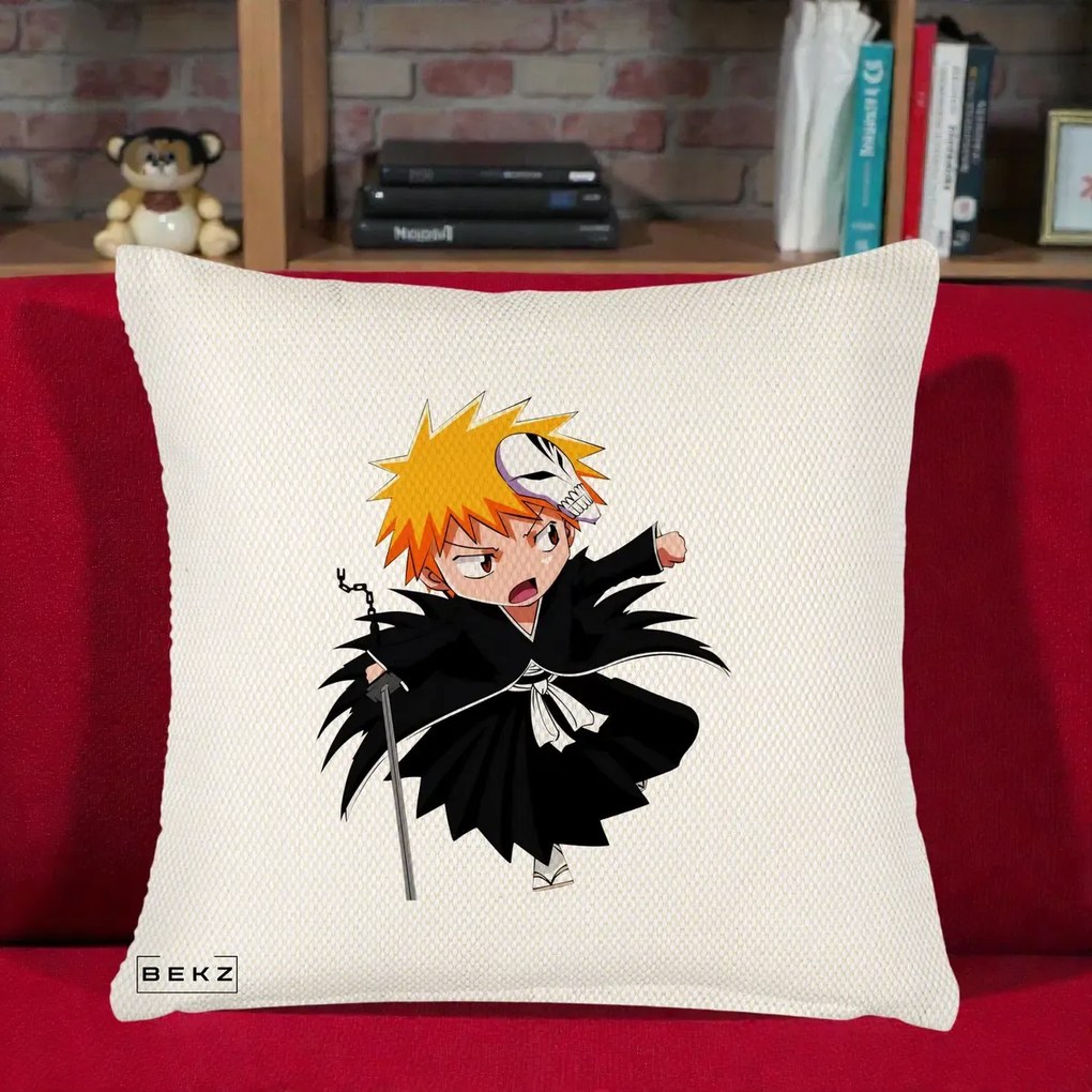Perna Personalizata Bleach Ichigo Chibi cu Masca, 40x40 cm, Crem Reliefat, Husa Detasabila, Perna Inclusa, BEKZ®