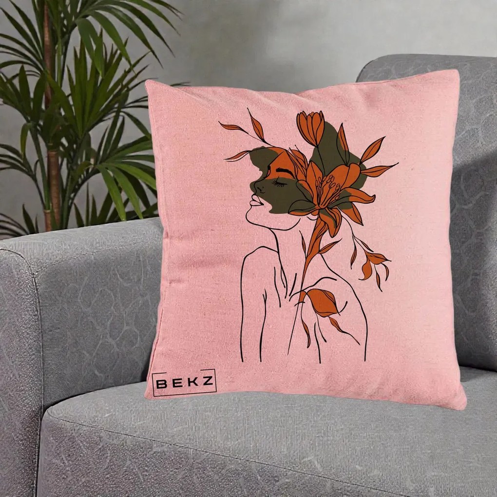 Perna Decorativa Portret Feminin Crin Auriu, 40x40 cm, Roz, Husa Detasabila, Perna Inclusa, BEKZ®