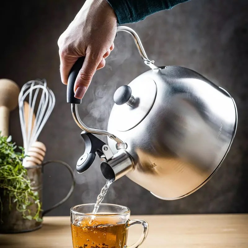 Ceainic cu fluier Kinghoff KH 1859, 2.5 l, Inducтie, Mаner din lemn, Inox