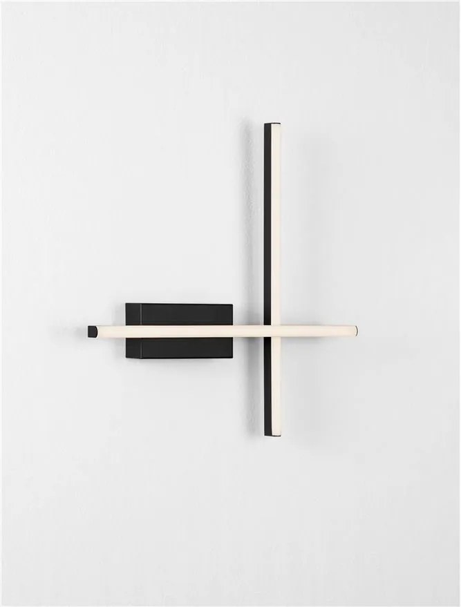 Aplica de perete LED design modern QUAM negru