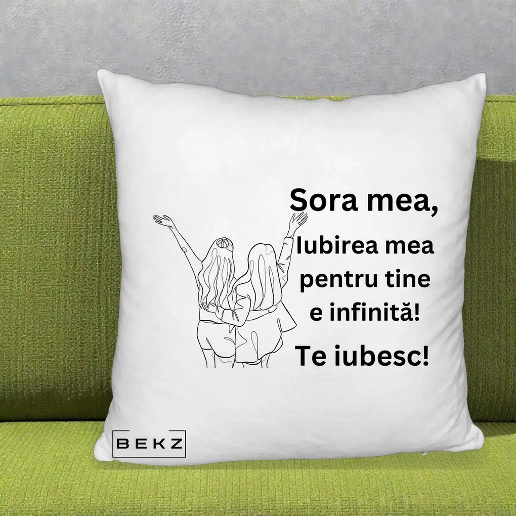 Cadou pentru Sora - Perna Personalizata Sora Mea Te Iubesc Line Art Doua Fete cu Brate Ridicate, 40x40 cm, Alb Pufos, Husa Detasabila, Perna Inclusa, BEKZ®