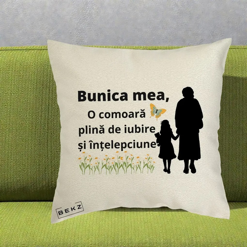 Cadou pentru Bunica - Perna Personalizata Bunica Mea Comoara Iubire Intelepciune Varianta Extinsa, 40x40 cm, Ecru, Husa Detasabila, Perna Inclusa, BEKZ®