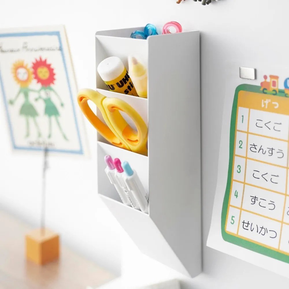 Organizator alb pentru papetărie din metal Tower – YAMAZAKI