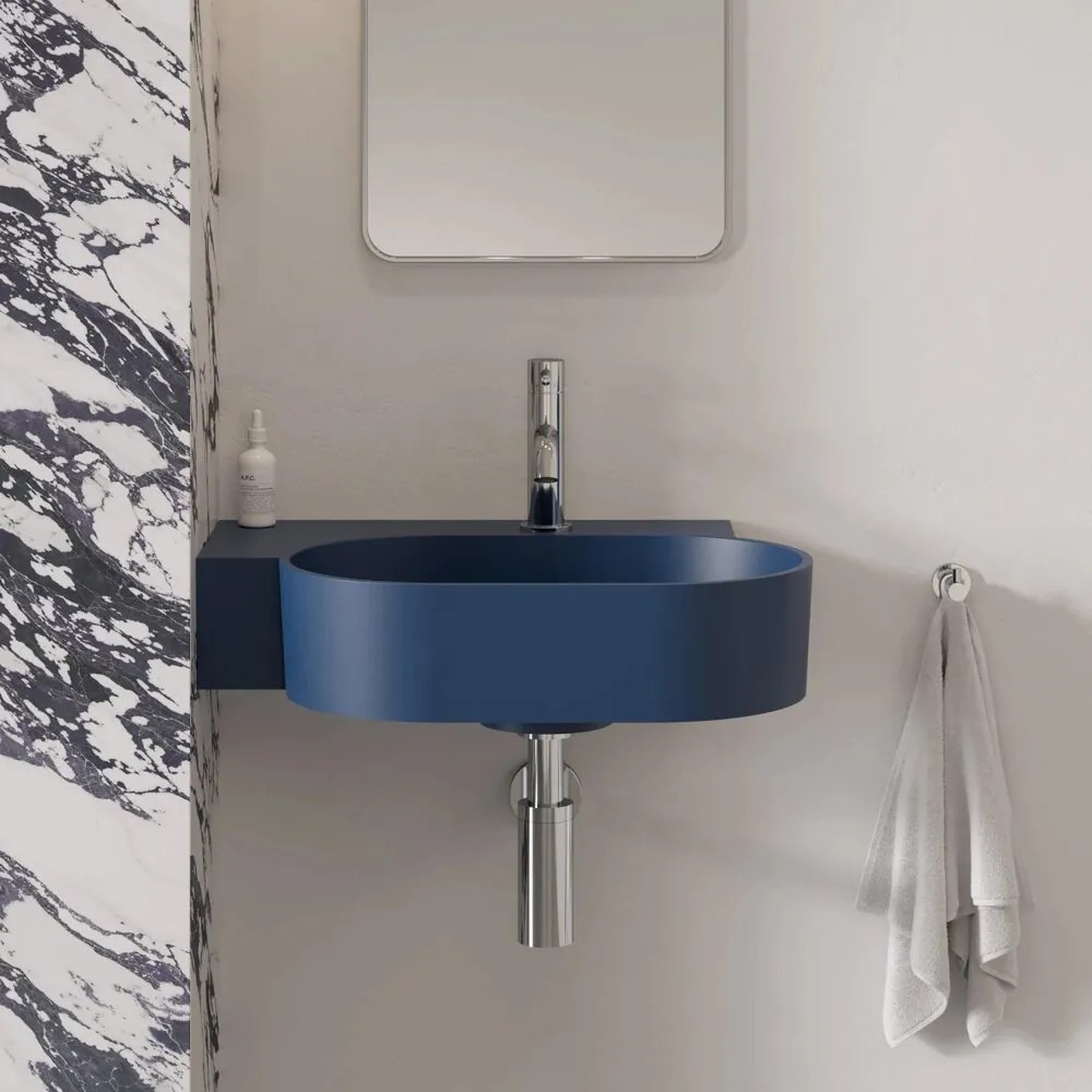 Lavoar suspendat Omnires Ovo M+ finisaj albastru inchis mat 55.5 cm stanga