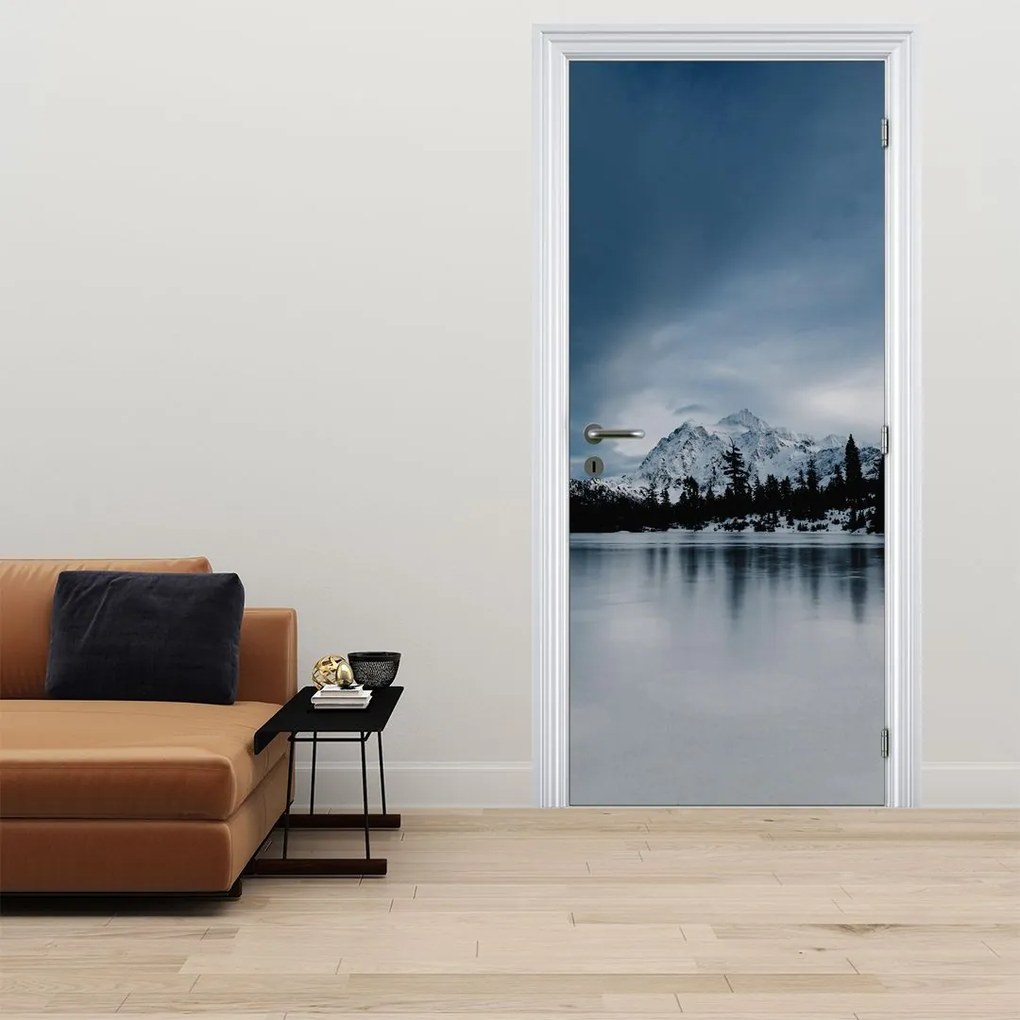 Fototapet pentru ușă - Pe lacul înghețat (95x205cm)