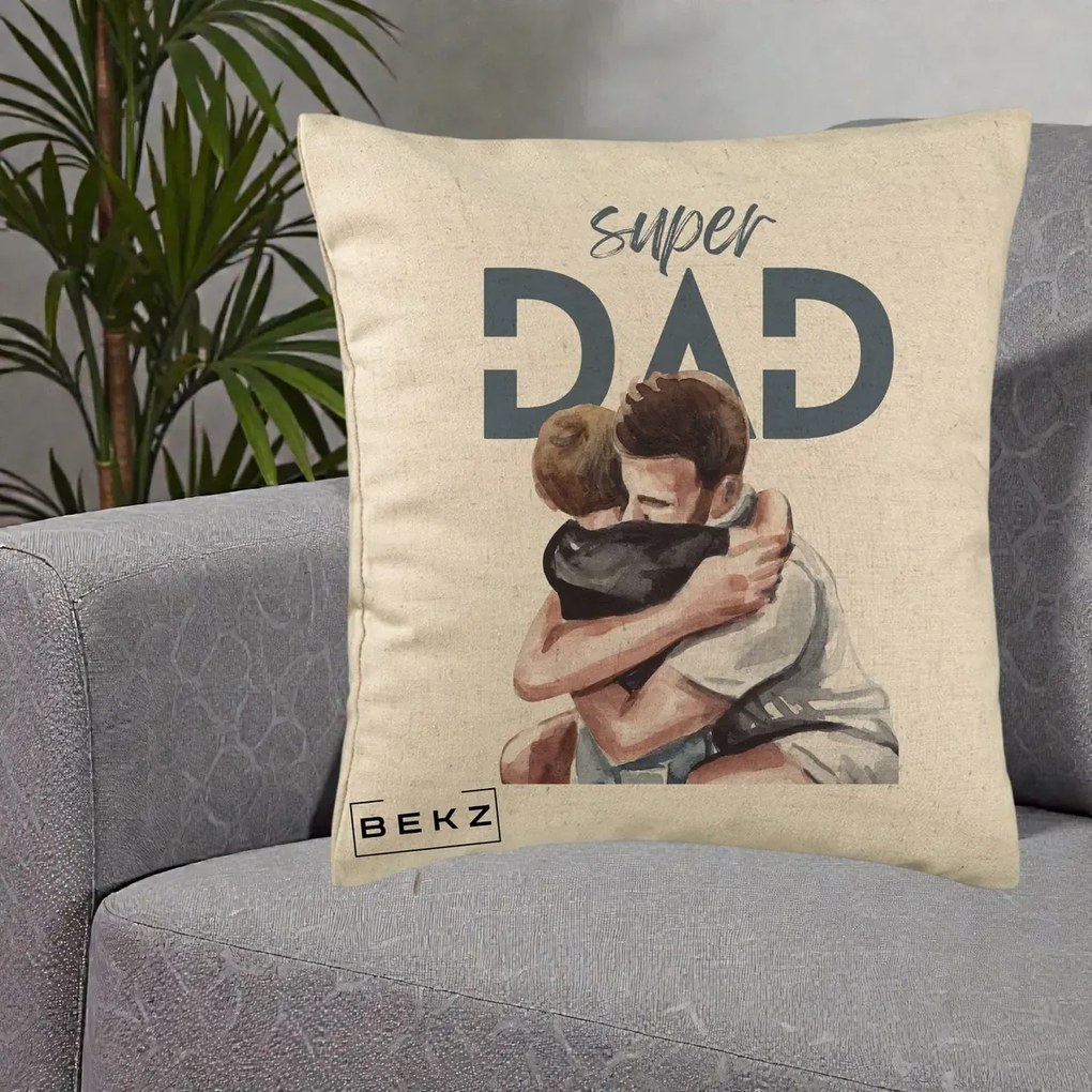 Cadou pentru Tata - Perna Personalizata Super Dad Tata si Fiu Imbratisare, 40x40 cm, Bej, Husa Detasabila, Perna Inclusa, BEKZ®