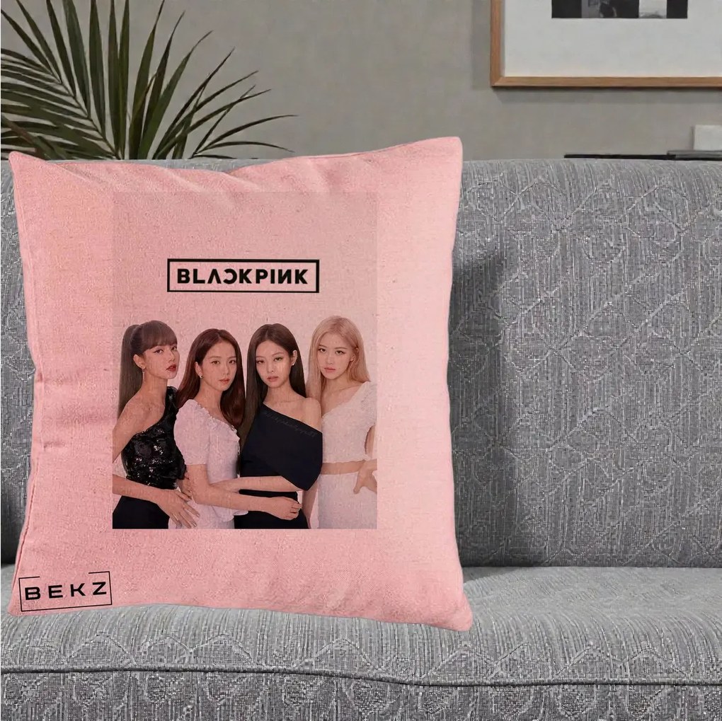 Perna Personalizata K-pop BLACKPINK Foto Grup-Negru, 40x40 cm, Roz, Husa Detasabila, Perna Inclusa, BEKZ®