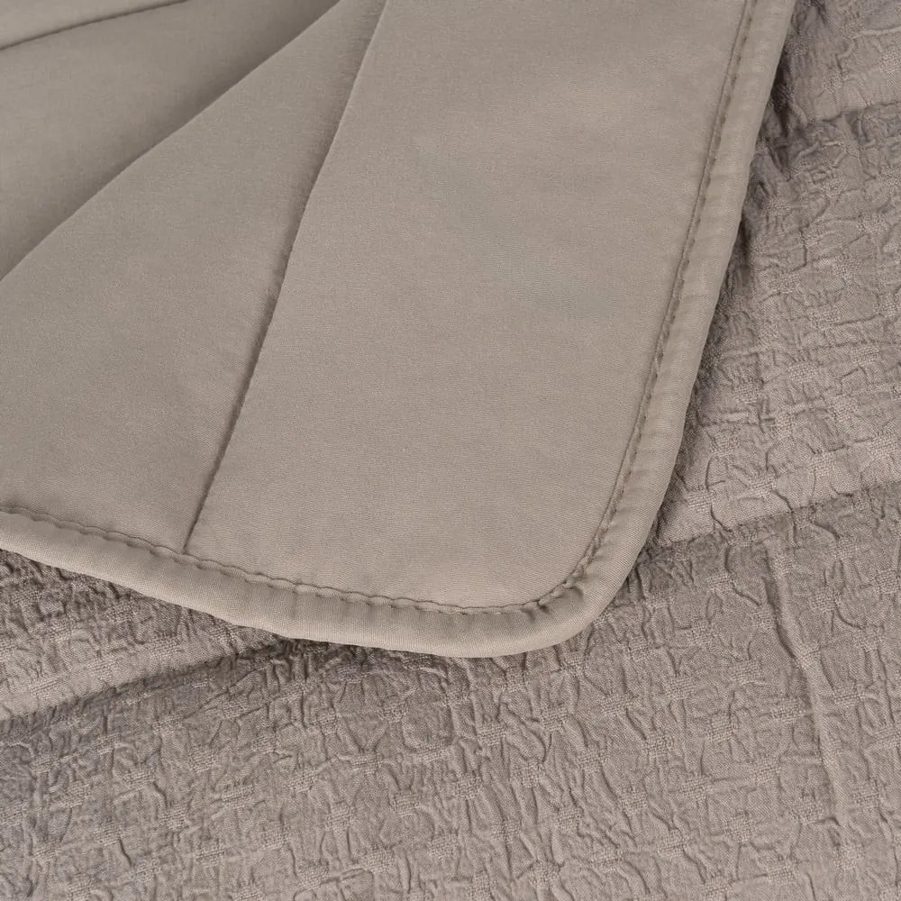 Cuvertură taupe matlasată 240x260 cm – Ixia