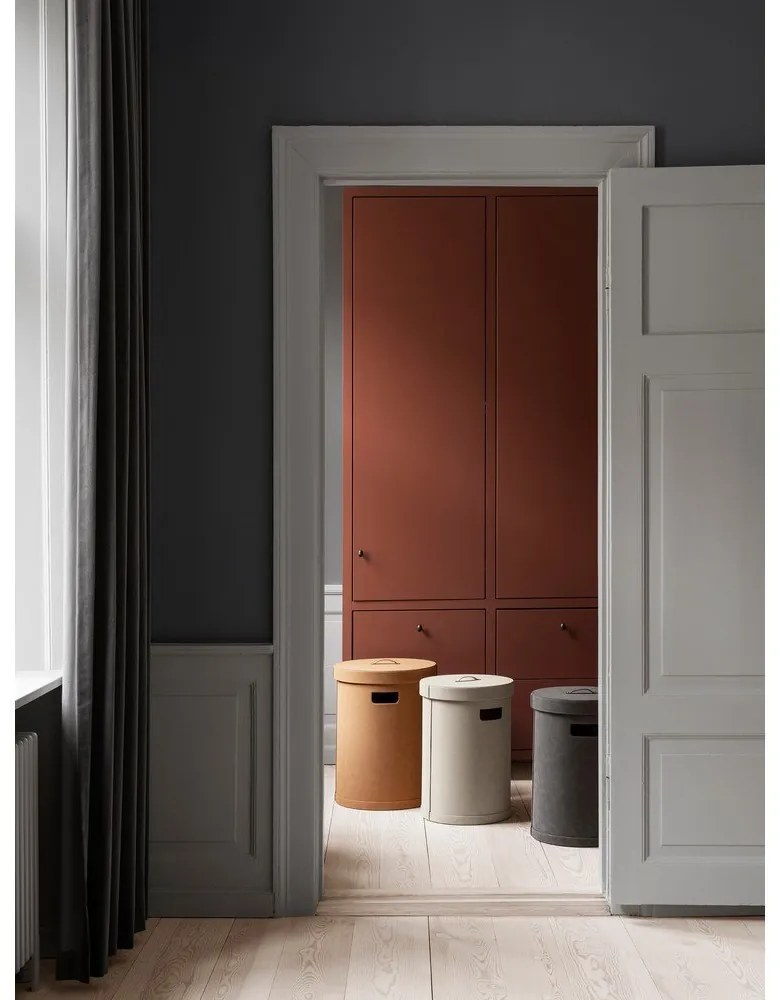 Coș de rufe bej din piele artificială Sahla M – Blomus