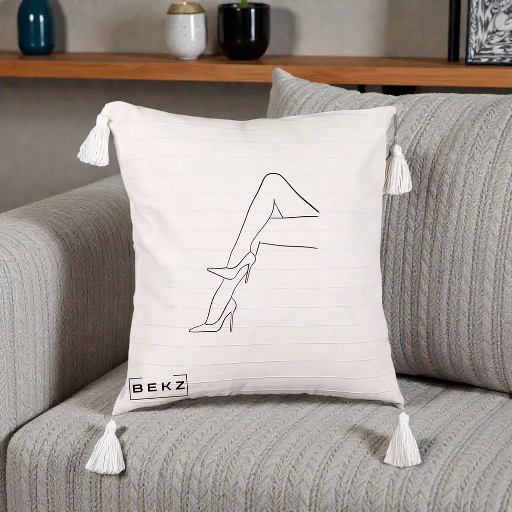 Perna Decorativa Picioare cu Tocuri Line Art, 40x40 cm, Bej cu Franjuri, Husa Detasabila, Perna Inclusa, BEKZ®