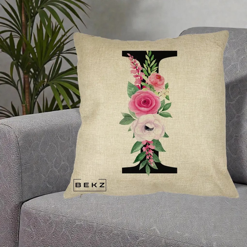 Cadou Personalizat - Perna Personalizata Monograma Florala Litera I, 40x40 cm, Crem, Husa Detasabila, Perna Inclusa, BEKZ®