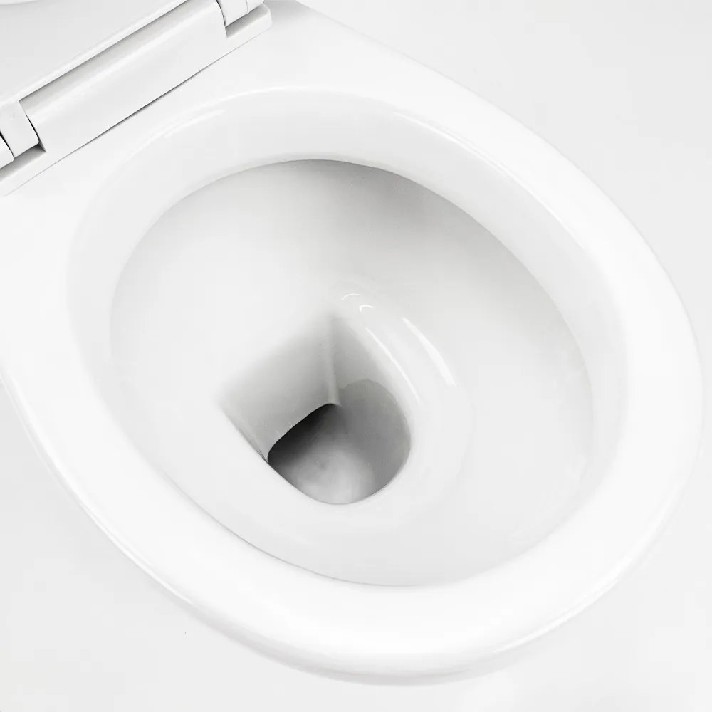 Toaletă monobloc Cleano cu evacuare spate și scaun