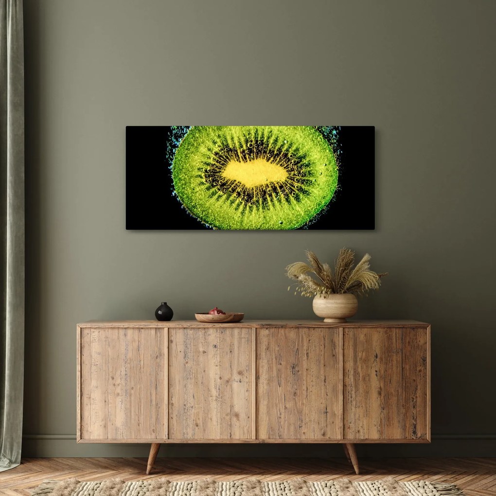 Tablou - detailu cu kiwi în apă (120x50 cm)