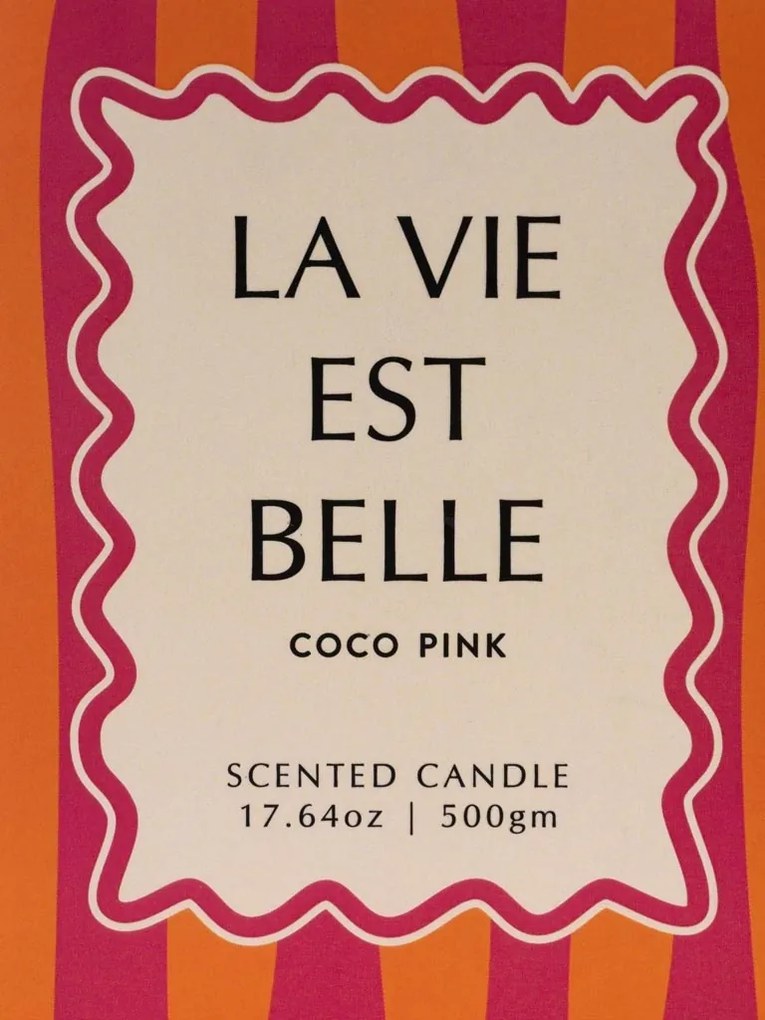 Lumânare roz «La vie est belle» – parfum de cocos