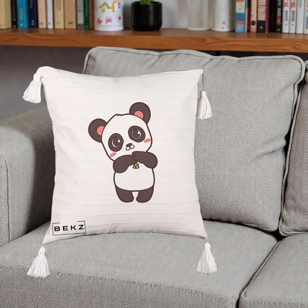 Perna Personalizata Panda Kawaii cu Bambus, 40x40 cm, Bej cu Franjuri, Husa Detasabila, Perna Inclusa, BEKZ®