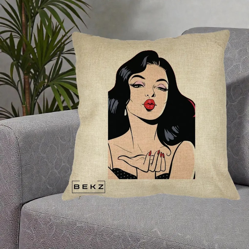 Perna Decorativa Femeie Pop-Art Kiss, 40x40 cm, Crem, Husa Detasabila, Perna Inclusa, BEKZ®