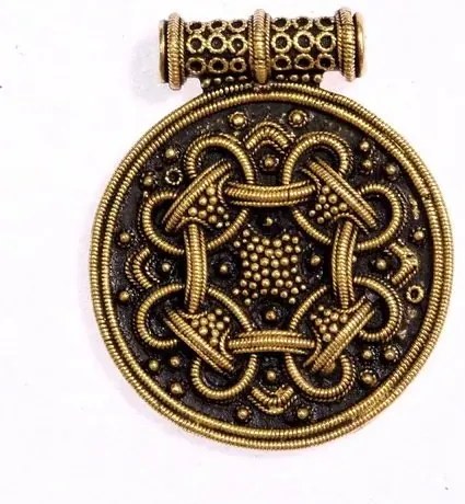 Pandantiv viking din bronz, reproducere istorica, Amuleta Haithabu 4 cm