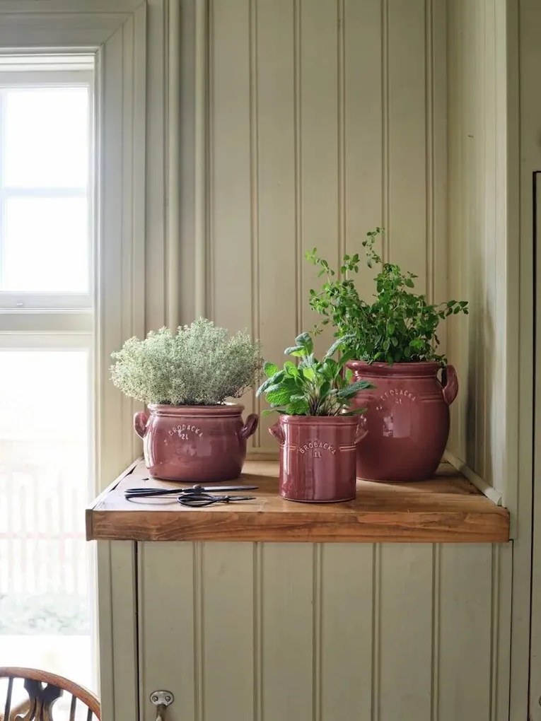 Ghiveci din ceramică glazurată manual 1L burgundy, „Brobacka”