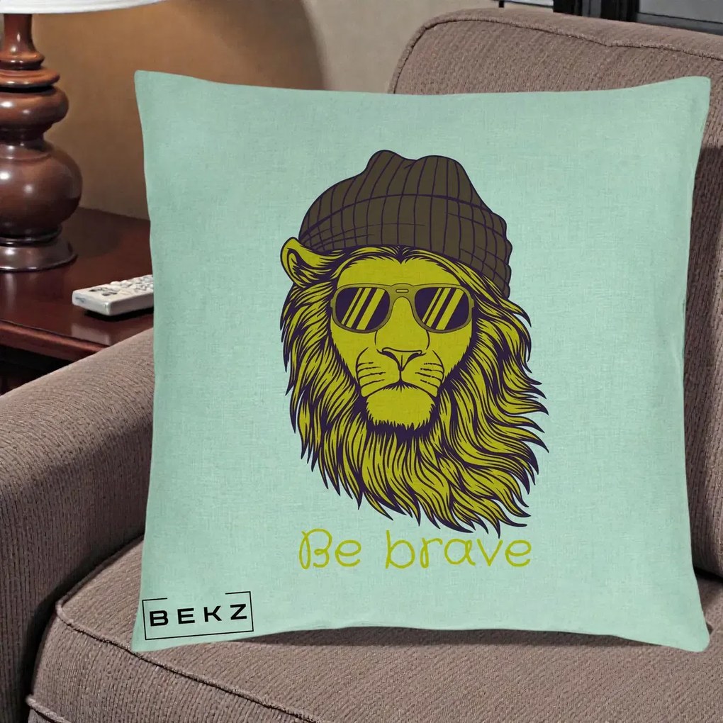 Perna Decorativa Leu Hipster Be Brave, 40x40 cm, Verde Menta, Husa Detasabila, Perna Inclusa, BEKZ®