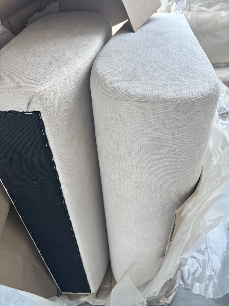 OFERTA Canapea extensibila in forma de U SEVIO 311x145 cm, crem + 2 perne GRATUIT II. calitate