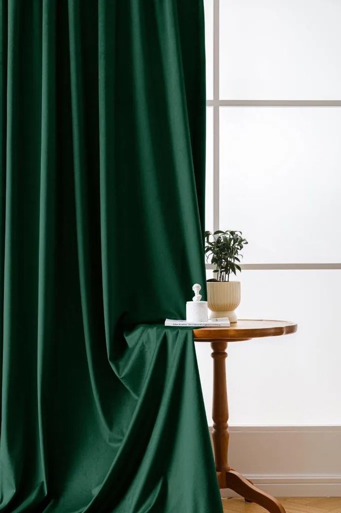 Draperie opaca verde inchis VELVET 140x250 cm Agatat: Inele metalice