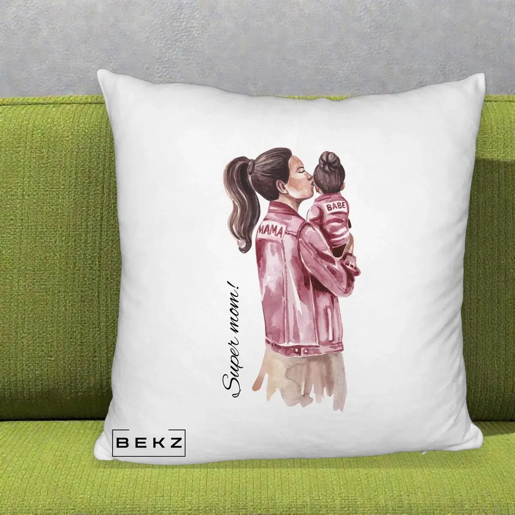 Cadou pentru Mama - Perna Personalizata Super Mom Jachete Roz, 40x40 cm, Alb Pufos, Husa Detasabila, Perna Inclusa, BEKZ®