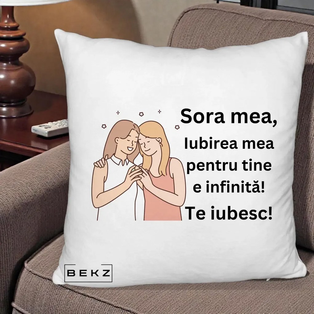 Cadou pentru Sora - Perna Personalizata Sora Mea Te Iubesc Imbratisare cu Sclipiri, 40x40 cm, Alb Pufos, Husa Detasabila, Perna Inclusa, BEKZ®