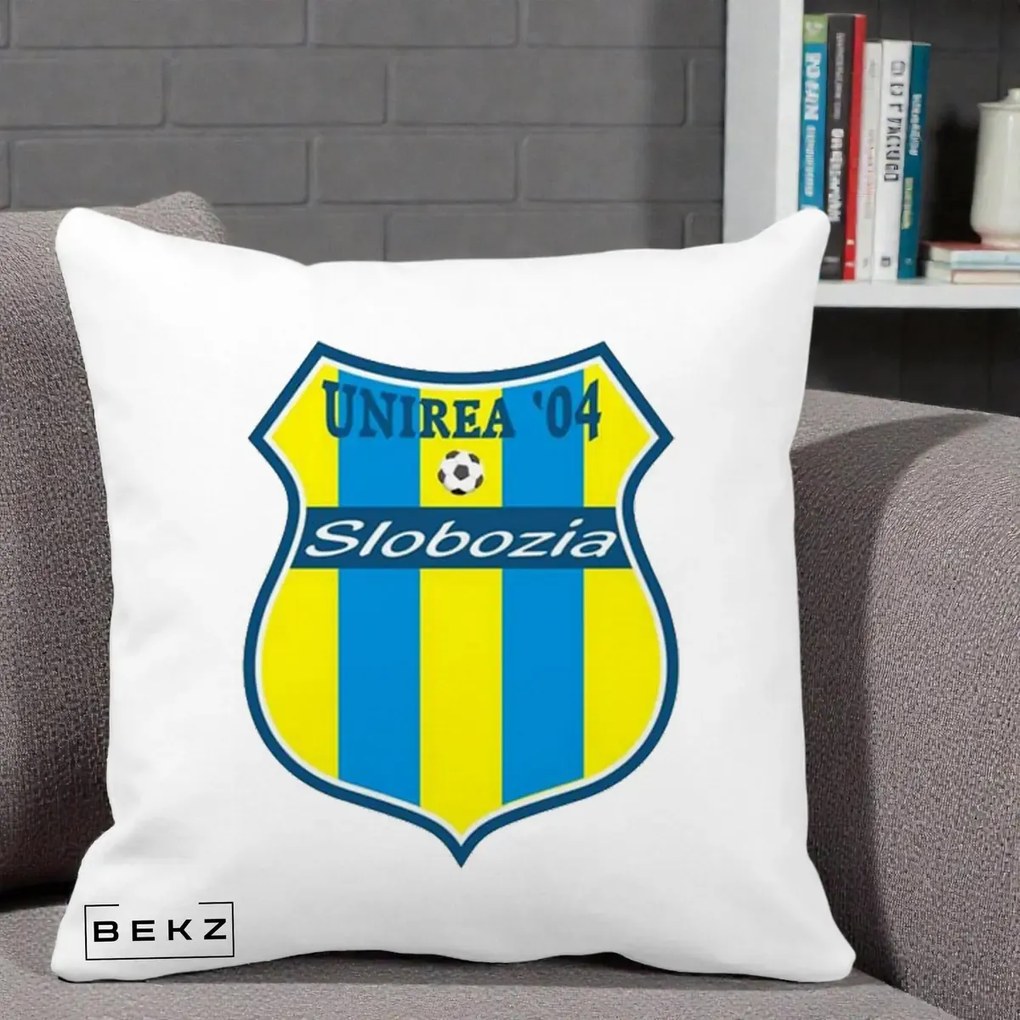 Perna Personalizata Unirea '04 Slobozia Fotbal, 40x40 cm, Alba Mata, Husa Detasabila, Perna Inclusa, BEKZ®