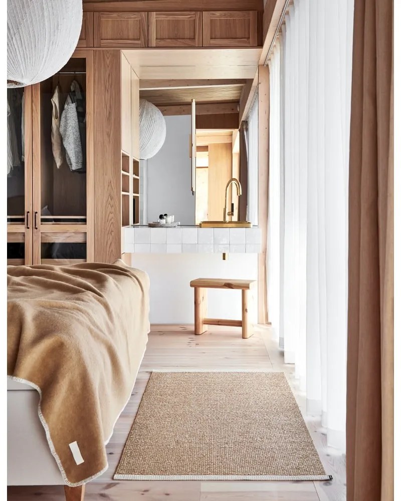 Pătură galben ocru din amestesc de lână 140x200 cm Ylva Ochre – Pappelina