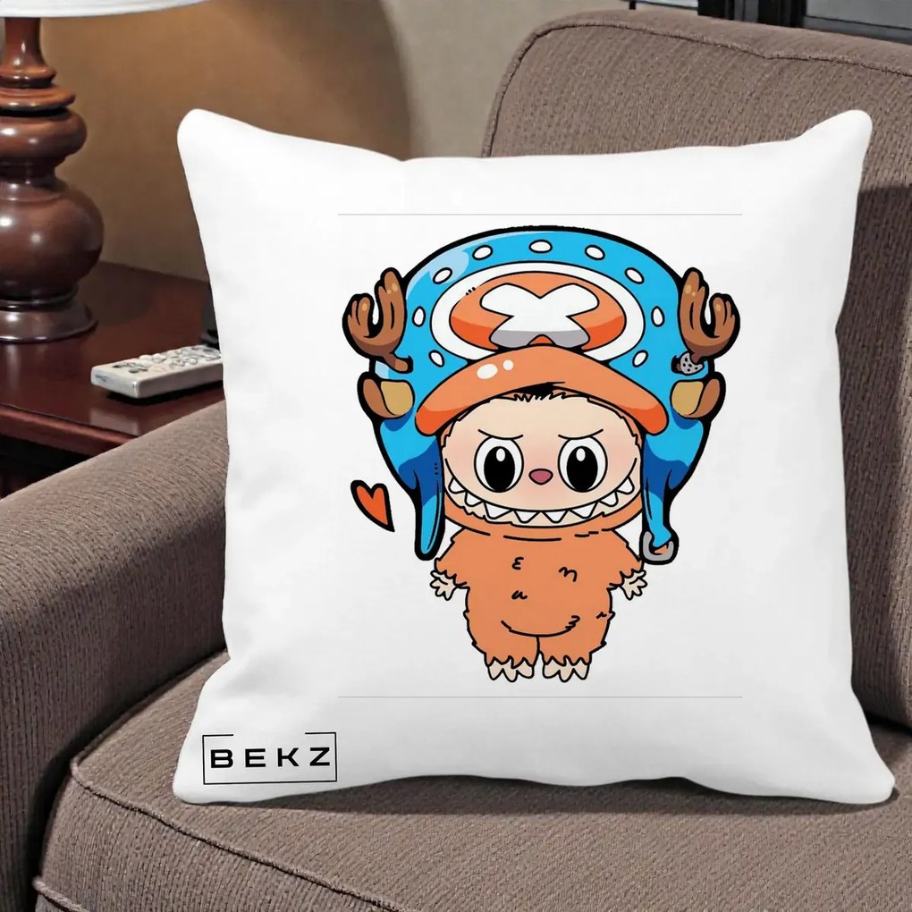 Perna Personalizata Labubu x Tony Tony Chopper, 40x40 cm, Alba Mata, Husa Detasabila, Perna Inclusa, BEKZ®